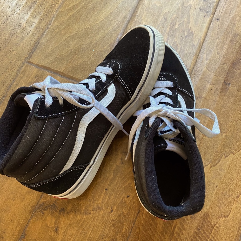 Vans high tops - Youth sz 4 (big kid)